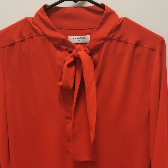 Silky red blouse - Picture 2 of 3